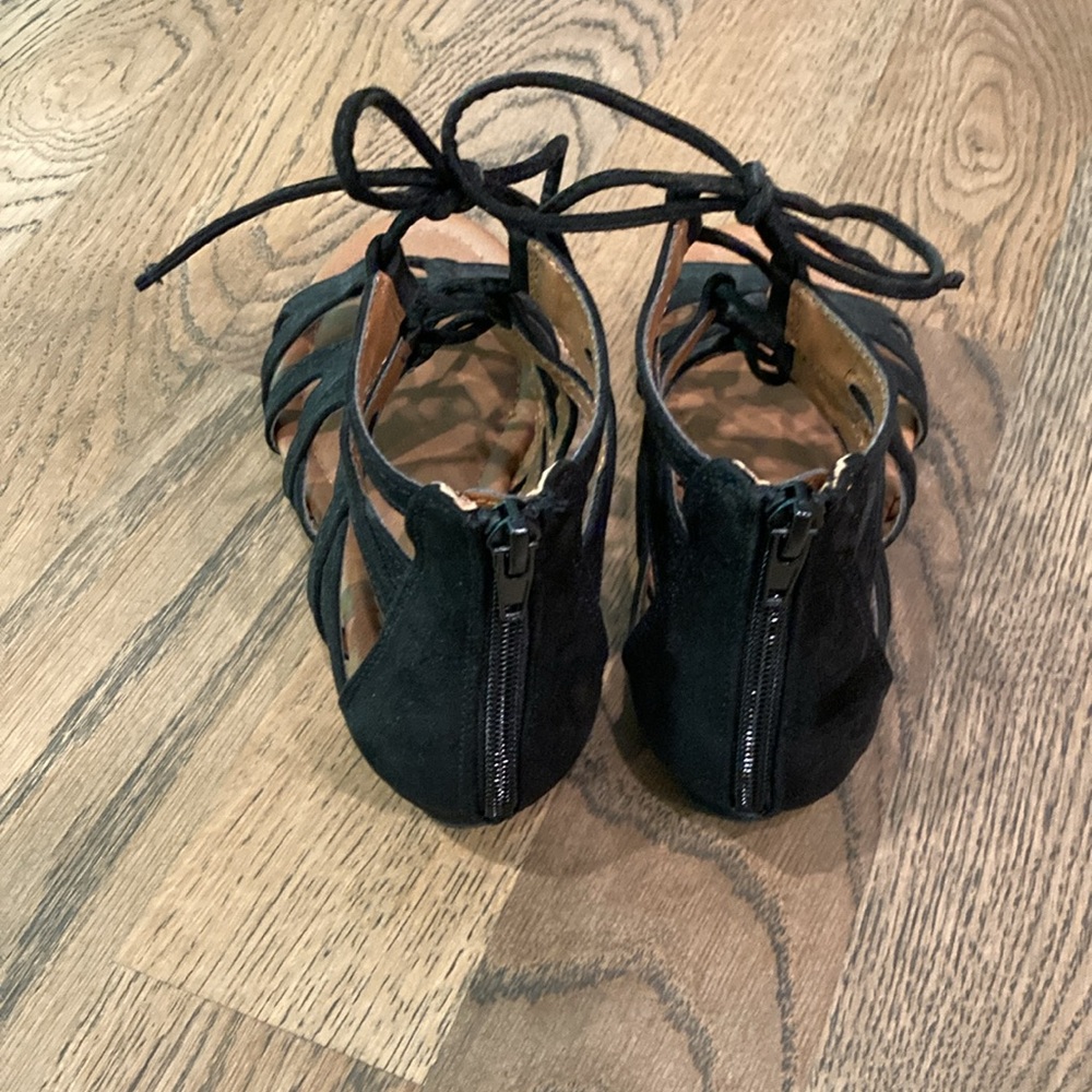 EUC Crown Vintage Gladiator Sandals - Picture 2 of 5